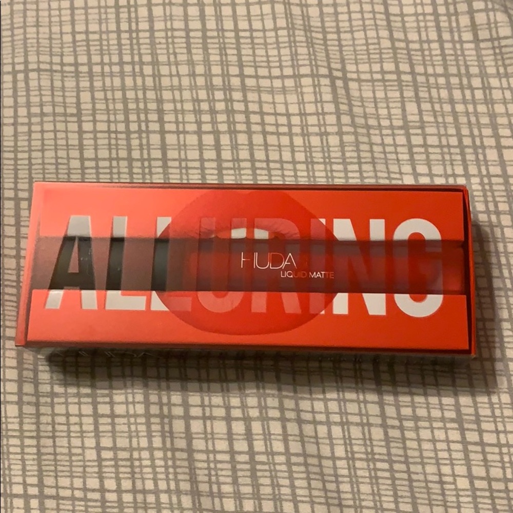 Huda Beauty liquid latte alluring lipstick